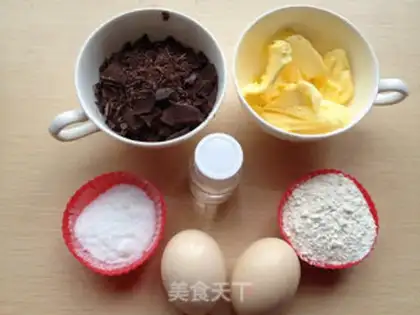 Make Melvin chocolate cake step 0