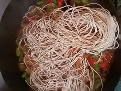 Make The lamb noodles step 11