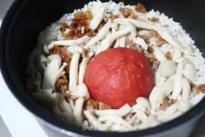Make The whole tomato rice step 5