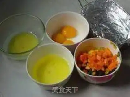 Make Three-coloured eggs step 1