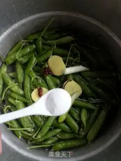 Make Salty peas step 4