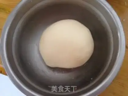 Make Chinese soybean bread step 5