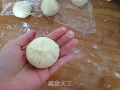 Make Chinese soybean bread step 10