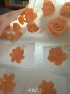 Make Rose bouquet cake step 7
