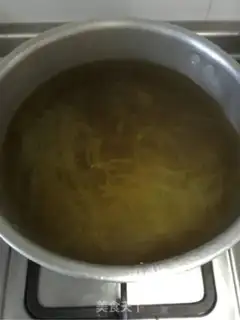 Make Curry beef fan soup step 4