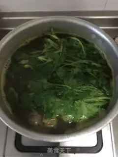 Make Curry beef fan soup step 5
