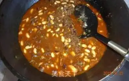 Make Spicy beef sauce step 2