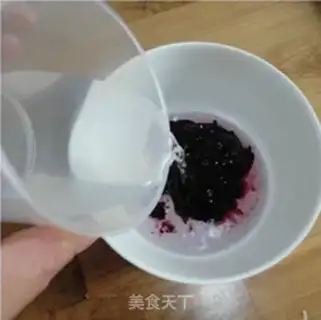 Make Blueberry jelly cheesecake step 14