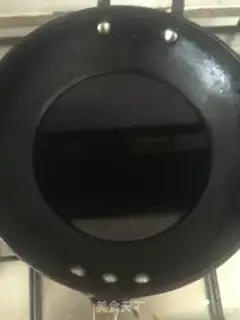 Make SPICY SEAFOOD step 1