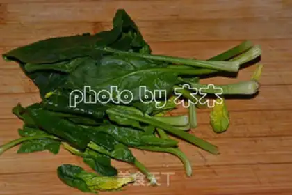 Make Spinach omelet soup step 0