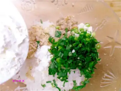 Make Shrimp radish pancakes step 3