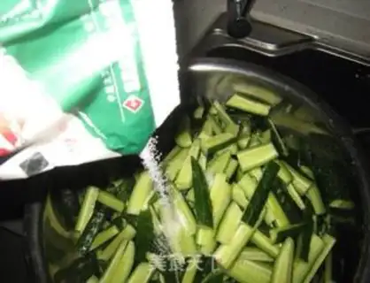 Make Pickle step 6