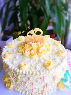 Make Swan birthday cake step 6