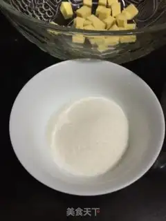 Make Gold coconut ball step 1