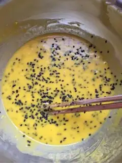 Make Sesame egg rolls step 3