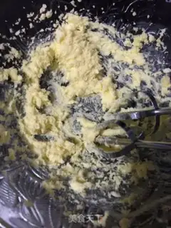 Make Gold coconut ball step 3