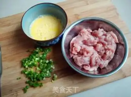 Make Meat loaf and egg soup step 0