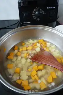 Make Potato pumpkin soup step 2