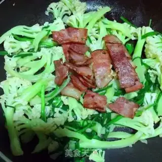 Make Bacon pastry step 3