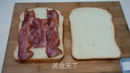Make Homer Bacon sandwich step 5