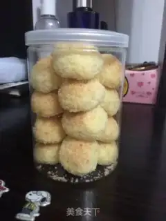 Make Gold coconut ball step 13