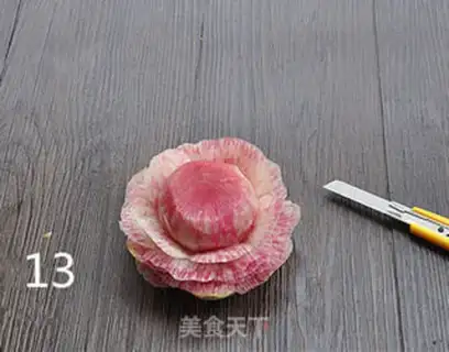 Make Sculpt radish step 12