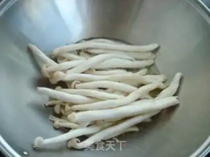 Make Seafood mushroom ball soup step 1