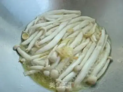 Make Seafood mushroom ball soup step 2