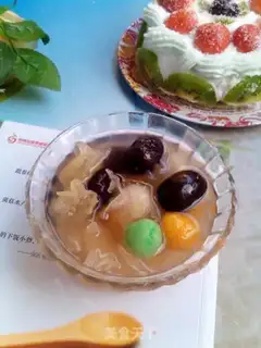 Make Silver ear soup with red dates step 7