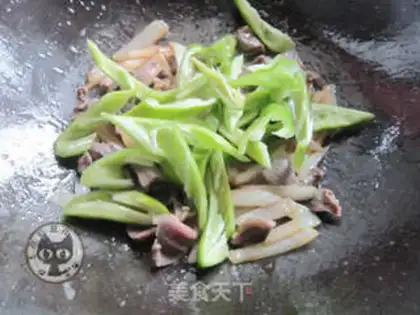 Make Onion pepper fried chicken step 6