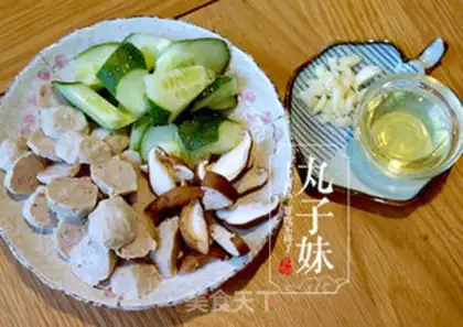Make Quick-hand fried meat step 1