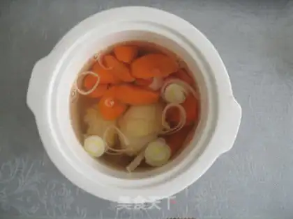 Make Chicken leg carrot mushroom soup step 4