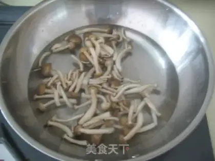 Make Chicken leg carrot mushroom soup step 5