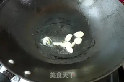 Make Sweet apple shrimp step 1