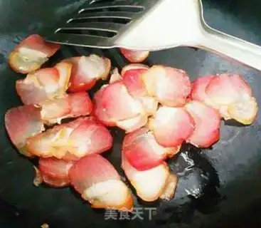 Make Garlic meat step 1