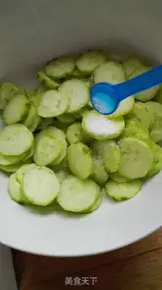 Make Cucumber cheese salad step 3