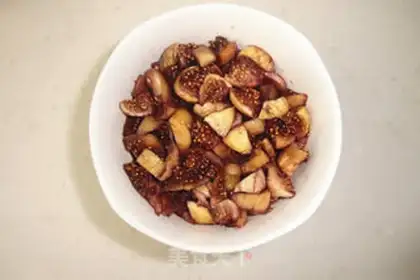Make Red fig cake step 1