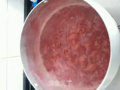 Make Strawberry sauce step 2