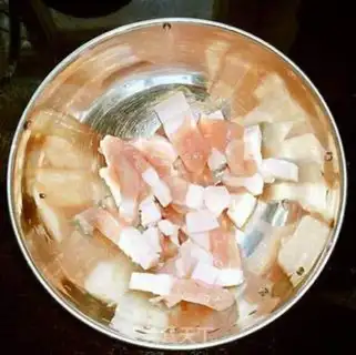 Make Garlic fried meat step 0