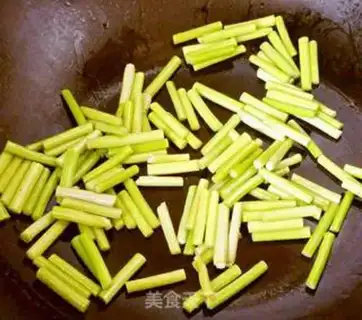 Make Garlic fried meat step 4