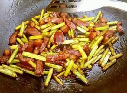 Make Garlic fried meat step 5