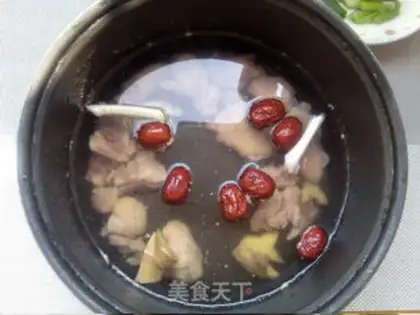 Make Sea cucumber chicken leg step 4