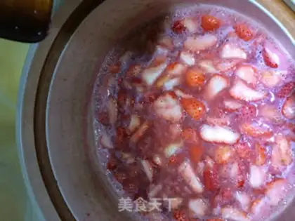 Make Strawberry sauce step 3