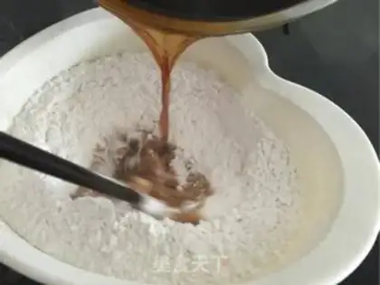 Make Red sugar cake step 3