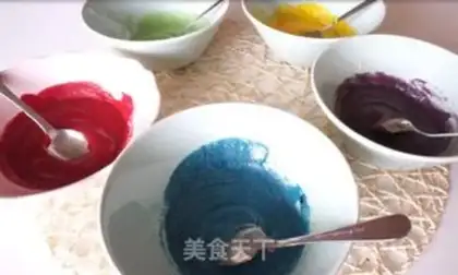 Make Five-minute microwave rainbow cake step 3