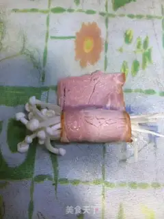 Make Bacon pins and mushrooms step 2