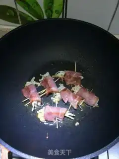 Make Bacon pins and mushrooms step 5