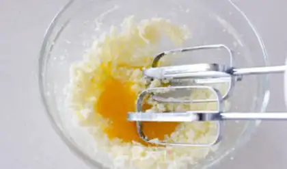 Make Cake doughnuts step 1