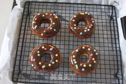 Make Cake doughnuts step 12