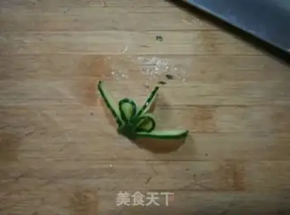 Make Cucumber flower production step 2